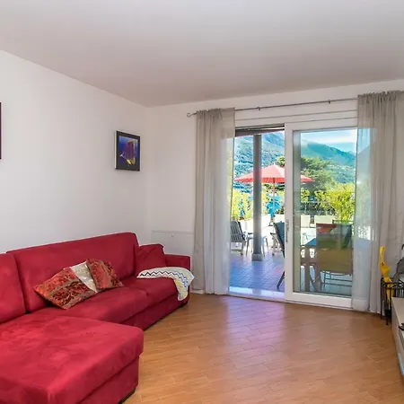Apartman Dalia - *